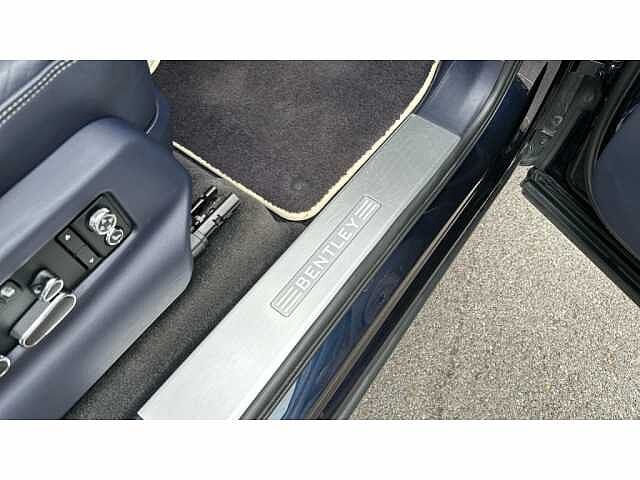 18:Bentley Bentayga First Edition V8, SUV, Dark Sapphire, Bentley Essex (Chelmsford)