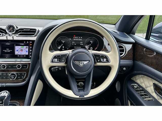 15:Bentley Bentayga First Edition V8, SUV, Dark Sapphire, Bentley Essex (Chelmsford)