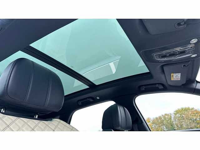 22:Bentley Bentayga First Edition V8, SUV, Dark Sapphire, Bentley Essex (Chelmsford)