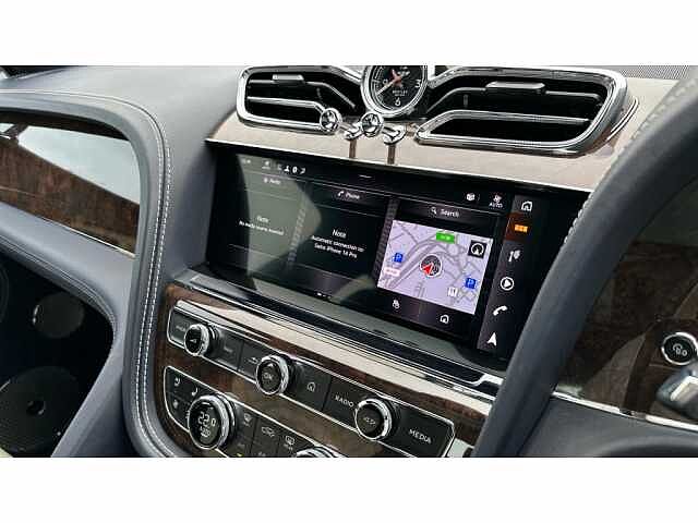 23:Bentley Bentayga First Edition V8, SUV, Dark Sapphire, Bentley Essex (Chelmsford)