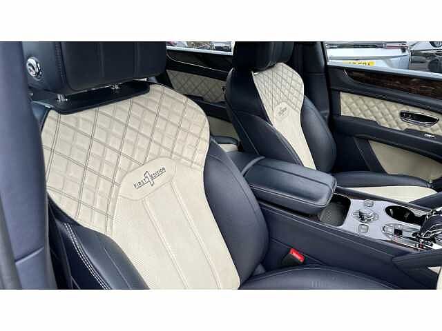21:Bentley Bentayga First Edition V8, SUV, Dark Sapphire, Bentley Essex (Chelmsford)