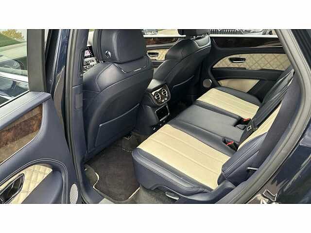 14:Bentley Bentayga First Edition V8, SUV, Dark Sapphire, Bentley Essex (Chelmsford)