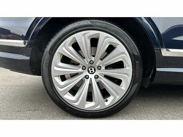 5:Bentley Bentayga First Edition V8, SUV, Dark Sapphire, Bentley Essex (Chelmsford)